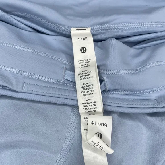 LIGHT BLUE LULULEMON SPEED UP SHORTS SIZE 4 TALL GOOD CONDITION 🍋🍋 - Picture 2 of 3